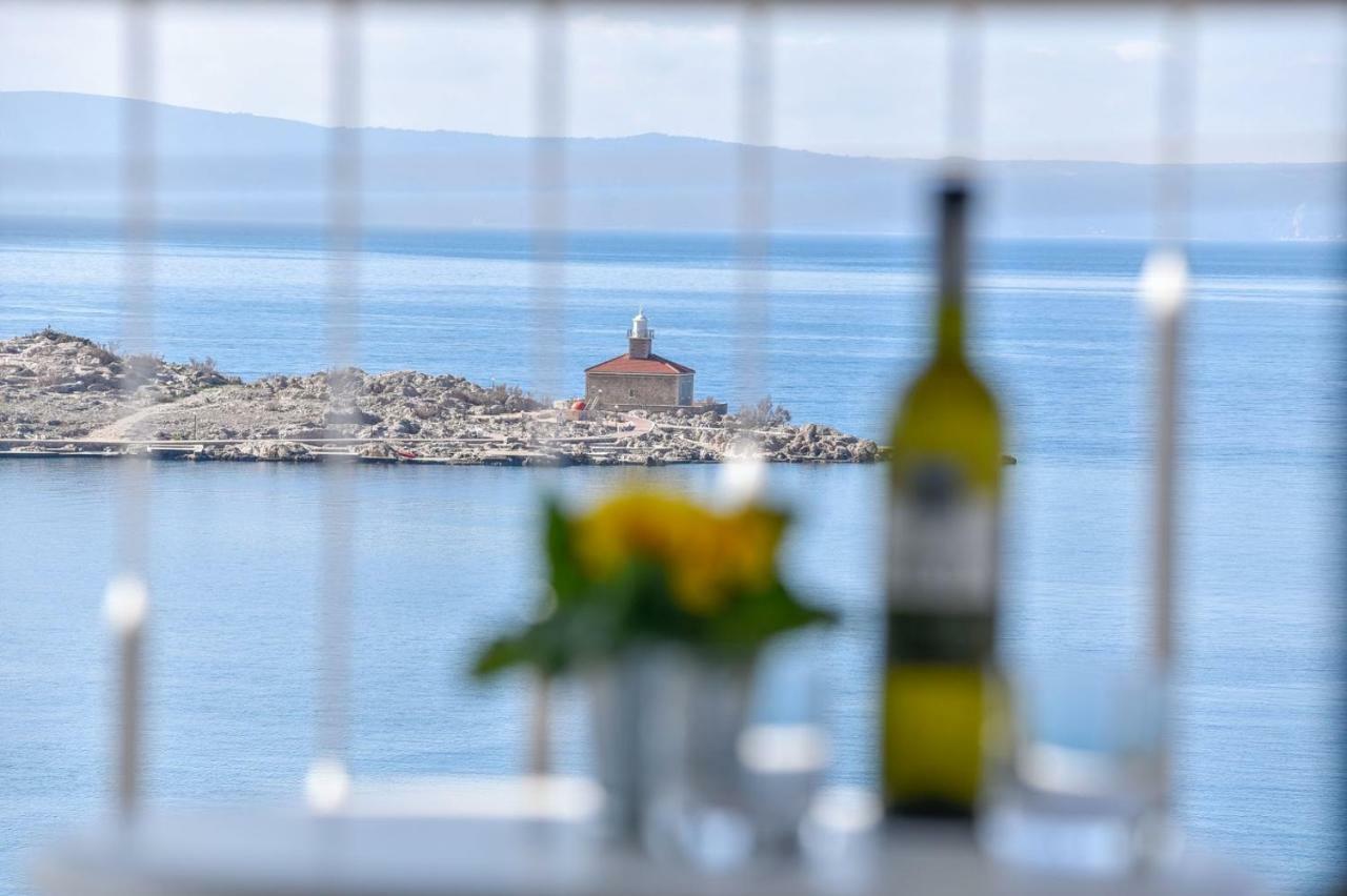 Apartments 30 m from Beach,Makarska Exteriör bild
